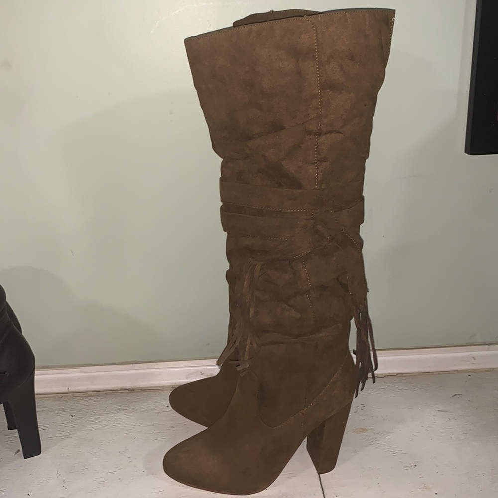 Fabulous Brown Boot 👢